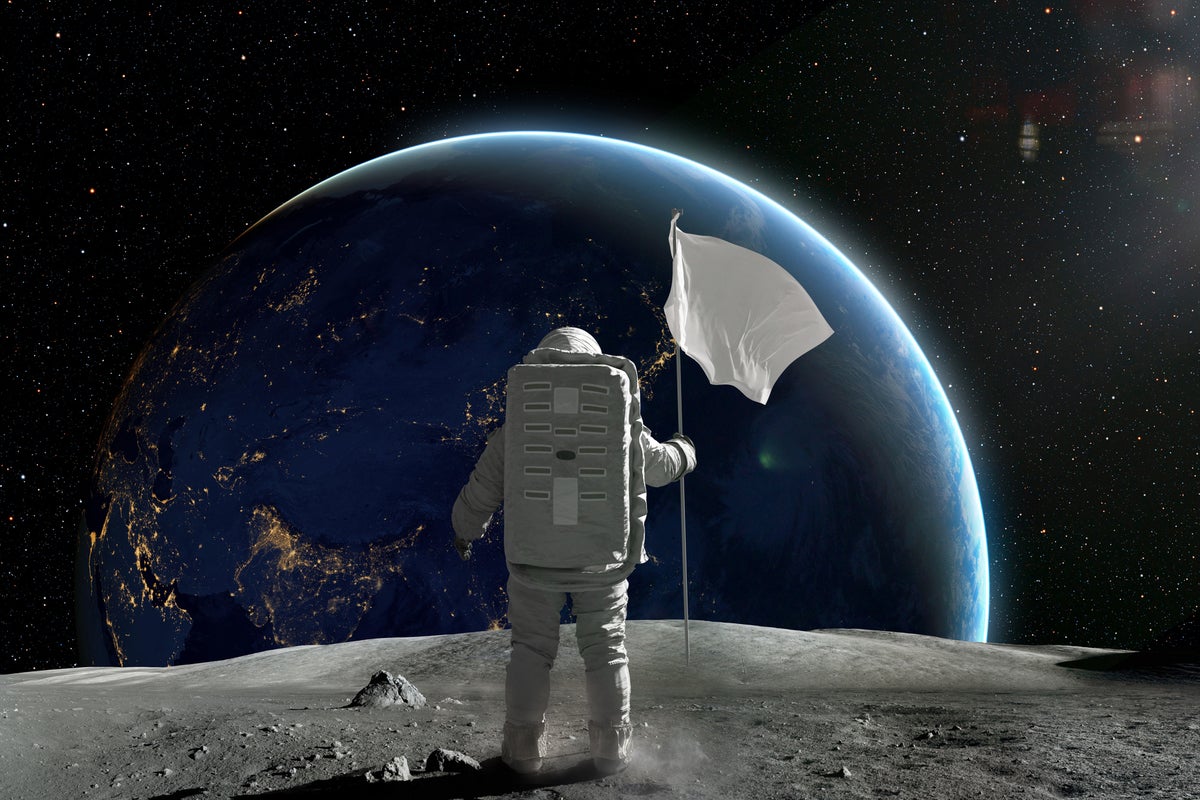 Elon Musk’s new plan for a lunar city revealed: ‘Moon is faster’