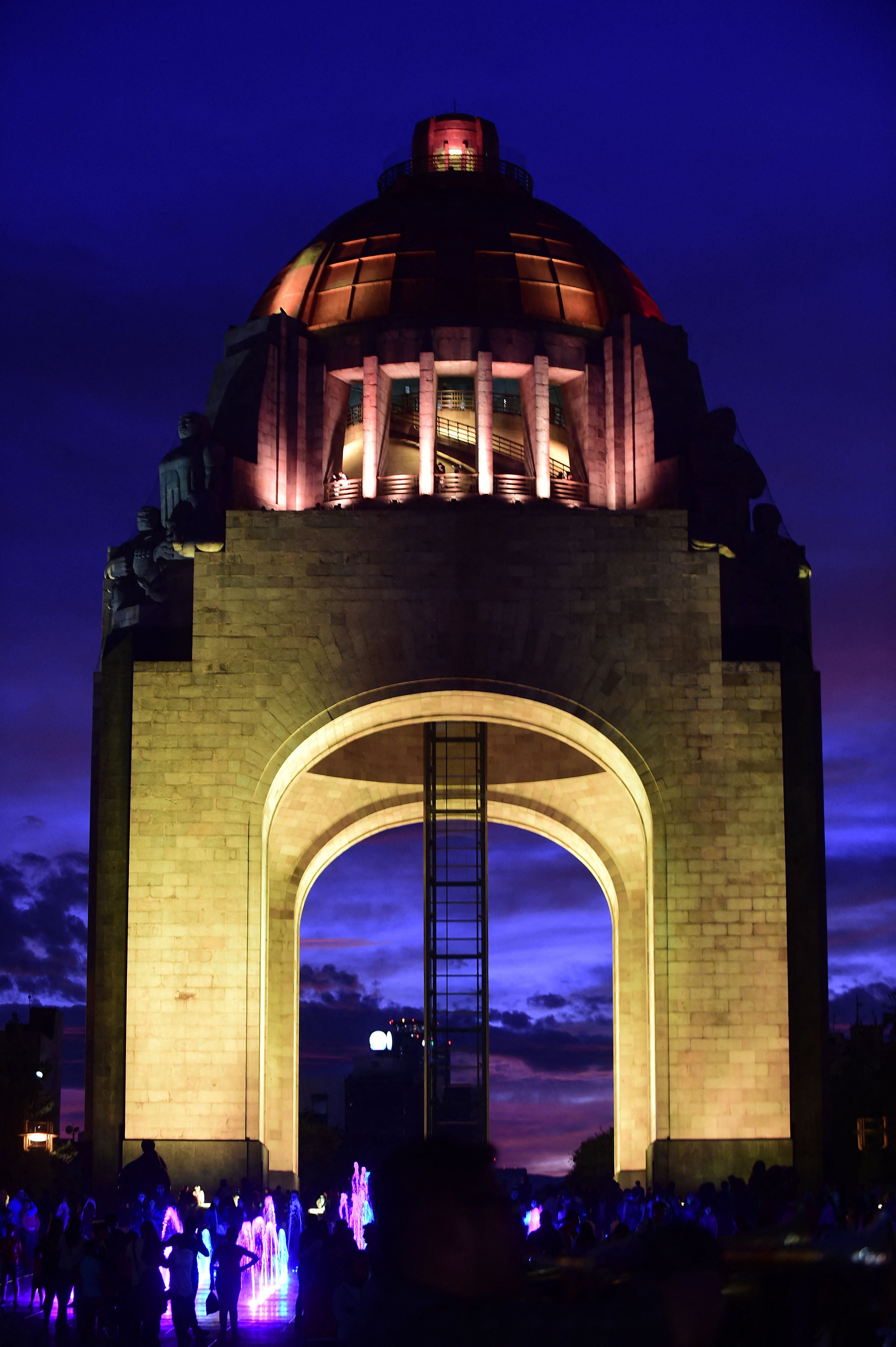 Trump’s arch would overtake Mexico City’s Monumento a la Revolucion, the world’s tallest memorial arch, by 30 feet
