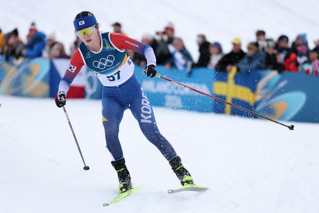 <p>Han Dasom was one of the skiers who was disqualified</p>