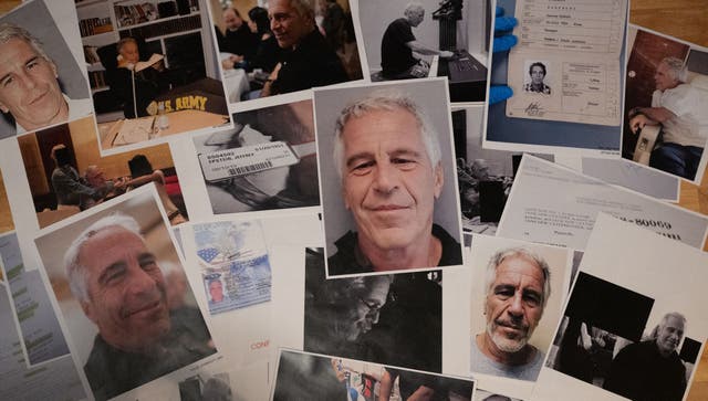 <p>A medida que los periodistas revisan los tres millones de páginas de los archivos de Epstein, se descubren más revelaciones sobre poderosas personas relacionadas con el financiero caído en desgracia</p>