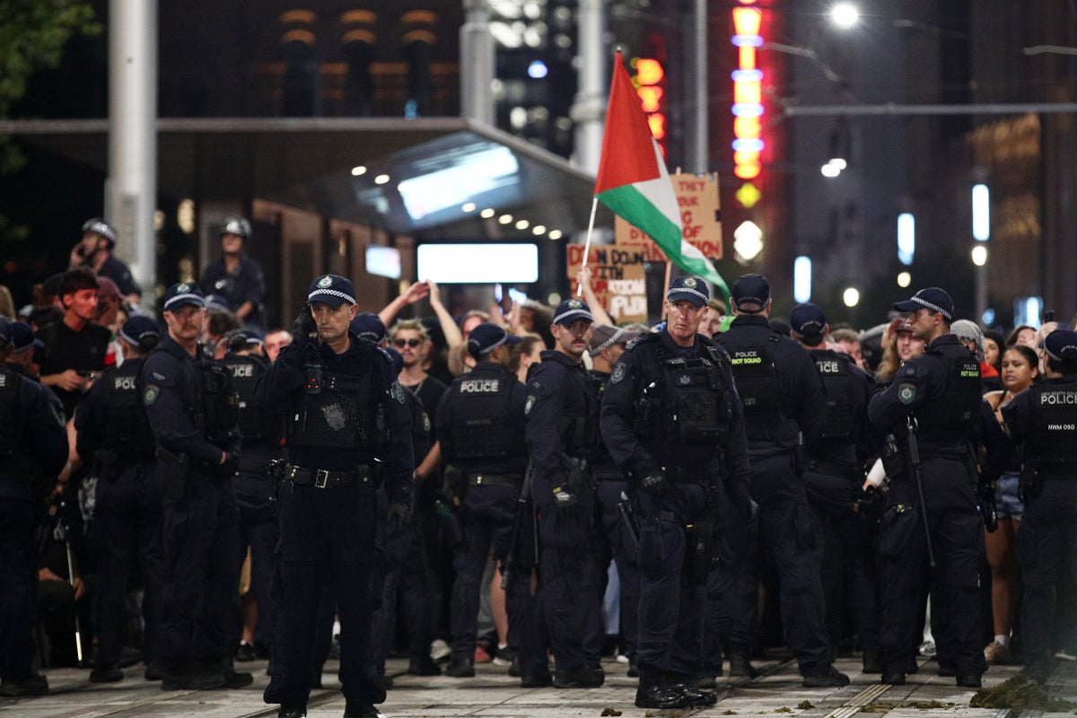 Australia police watchdog to investigate complaints of brutality at protests against Israeli president