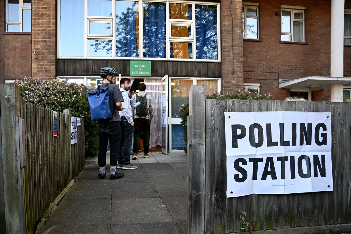 Polling booths to be set up in train stations and supermarkets to encourage voting