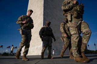 Trump quietly pulls National Guard from Chicago and Los Angeles after ...