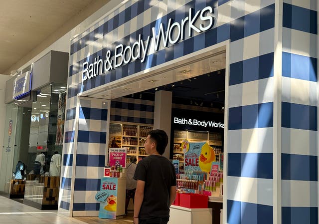 <p>The collection includes 92 new products</p>