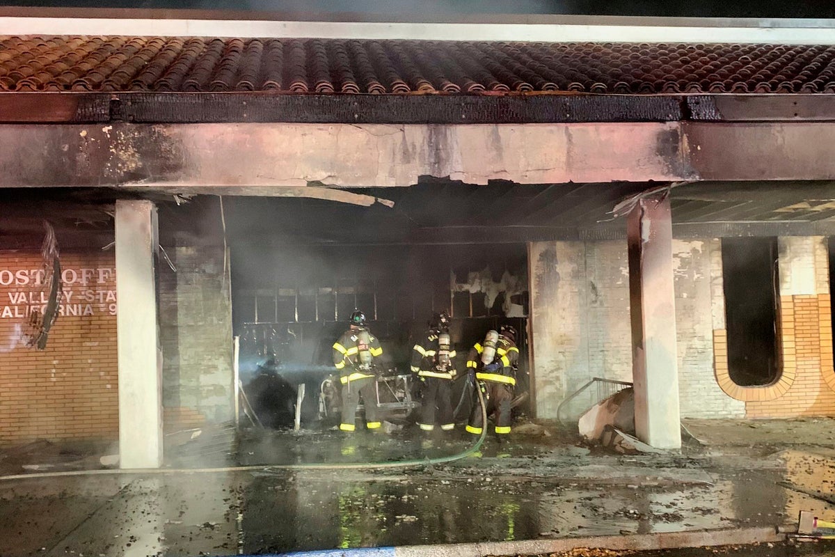 Late NFL star Pat Tillman's brother pleads guilty to setting fire at California post office