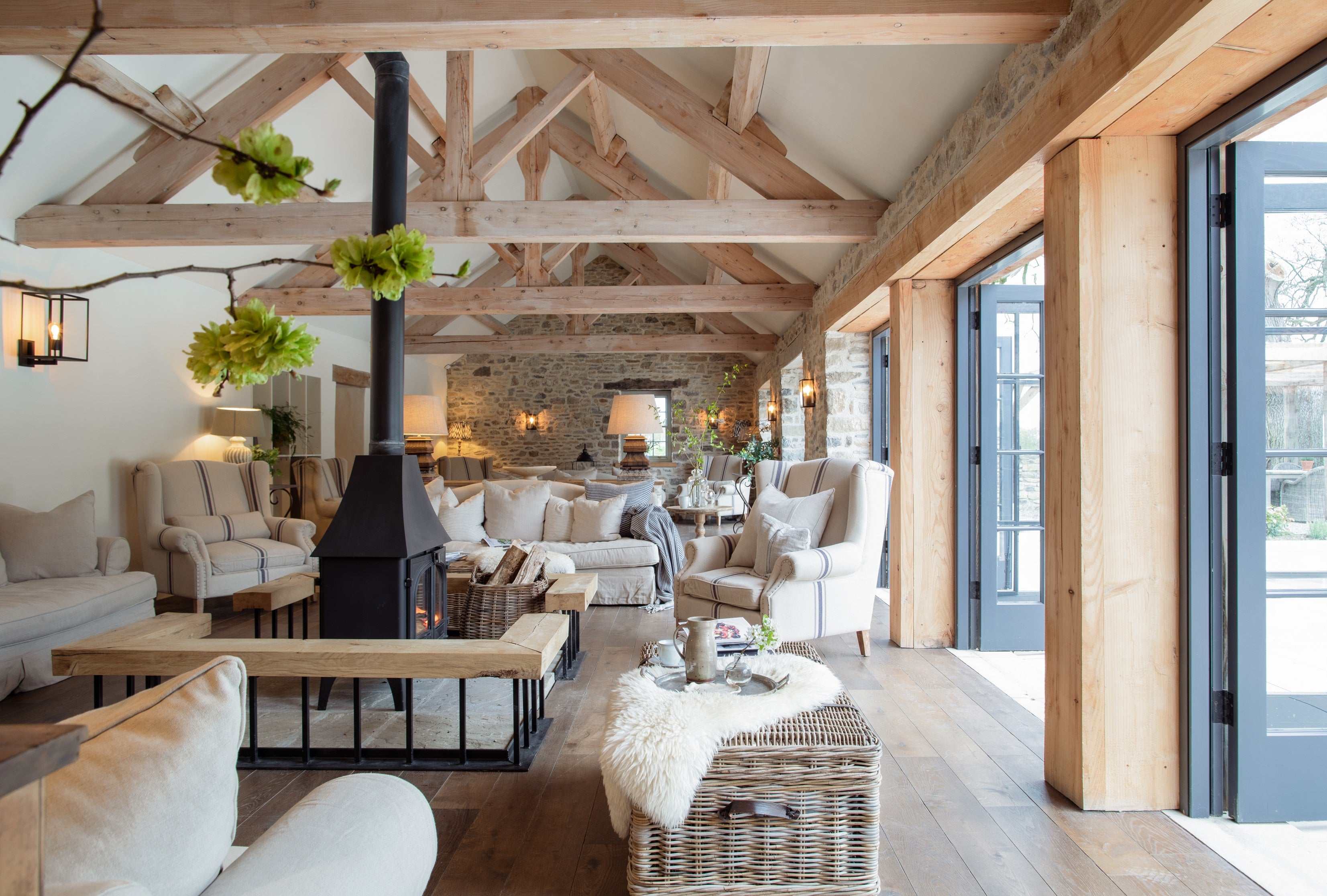 Hang out at the pool house at Middleton Lodge