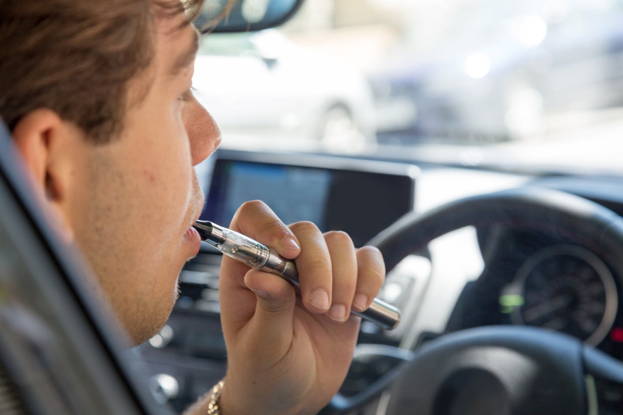 Vaping to be banned in cars carrying children in new government crackdown