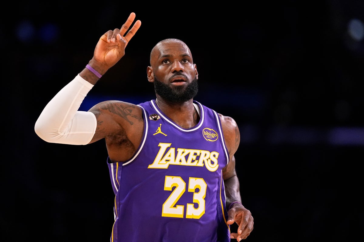 LeBron James, 41, achieves historic NBA feat