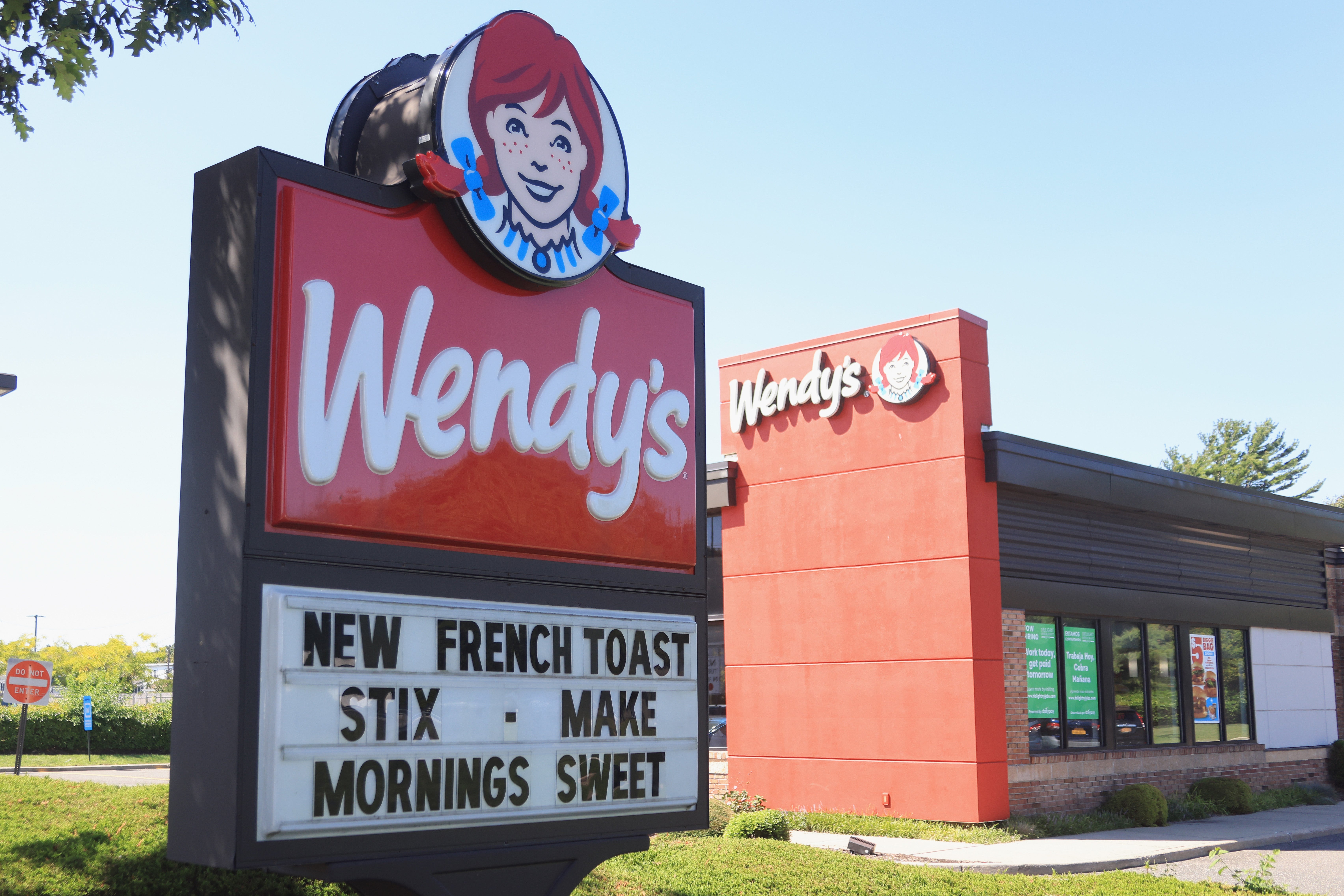 independent.co.uk - Dee-Ann Durbin - Wendy's becomes latest fast food joint to close hundreds of locations
