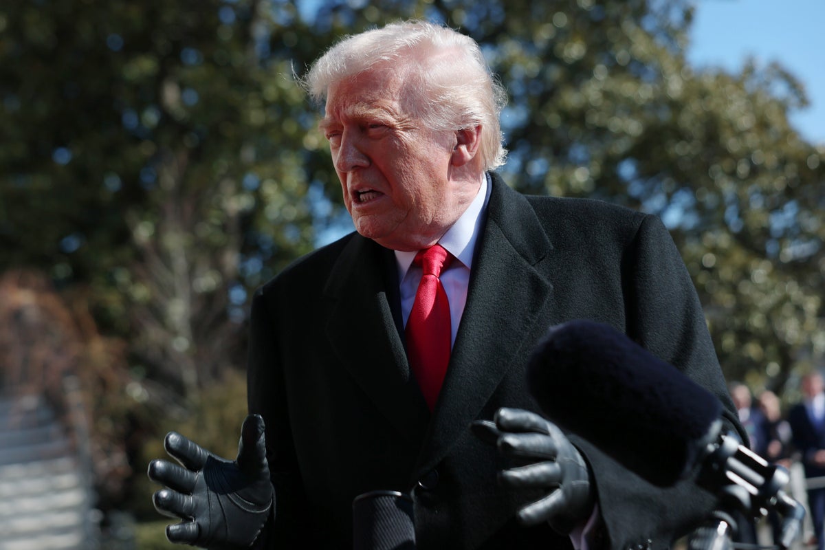 US moves carrier toward Iran