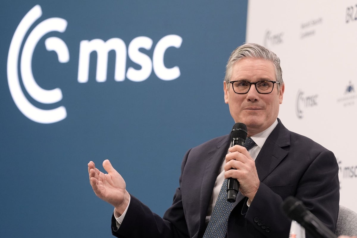 Keir Starmer to deploy UK warships to the Arctic following Trump’s Greenland threats