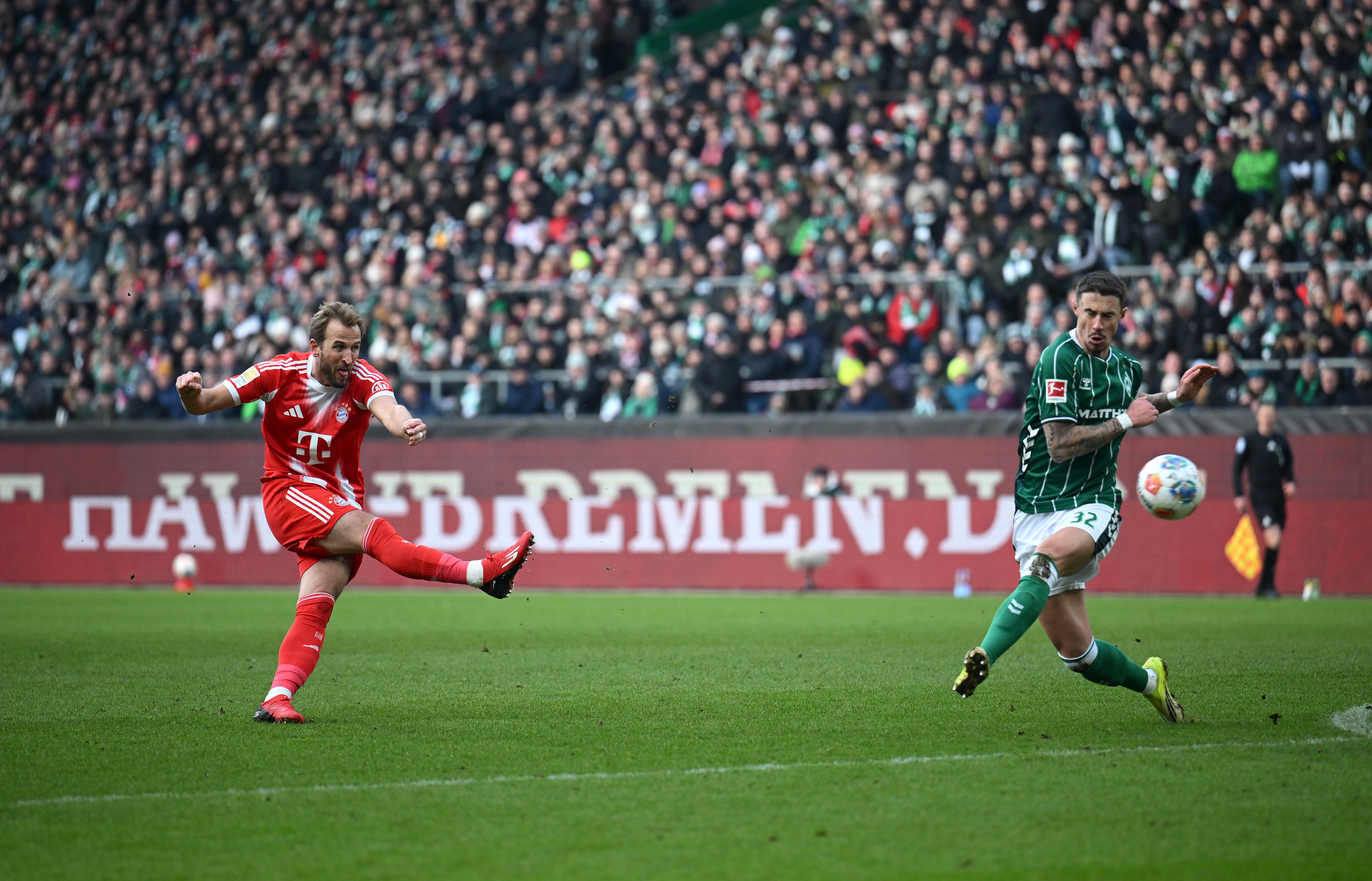 Kane's second goal saw him become the first English player to reach 500 goals in top-level games