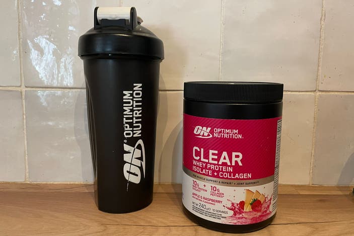 Optimum Nutrition clear whey protein isolate + collagen