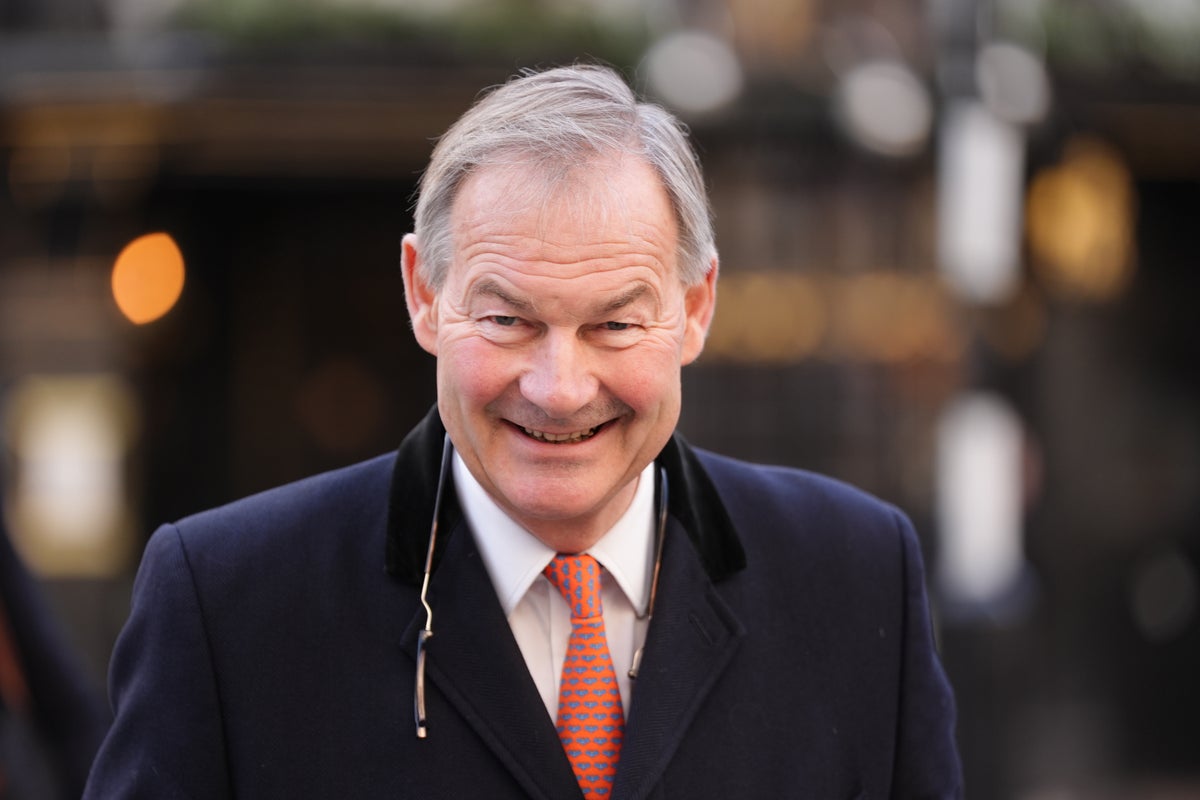 Seven ex-Reform councillors join Rupert Lowe's new rival party