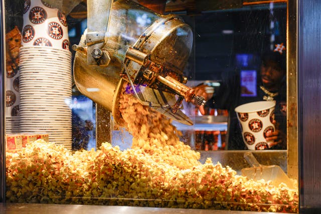 <p>Low-carb diets may ask you to cut back. But there’s one carb in particular you probably shouldn’t forgo, experts say</p>