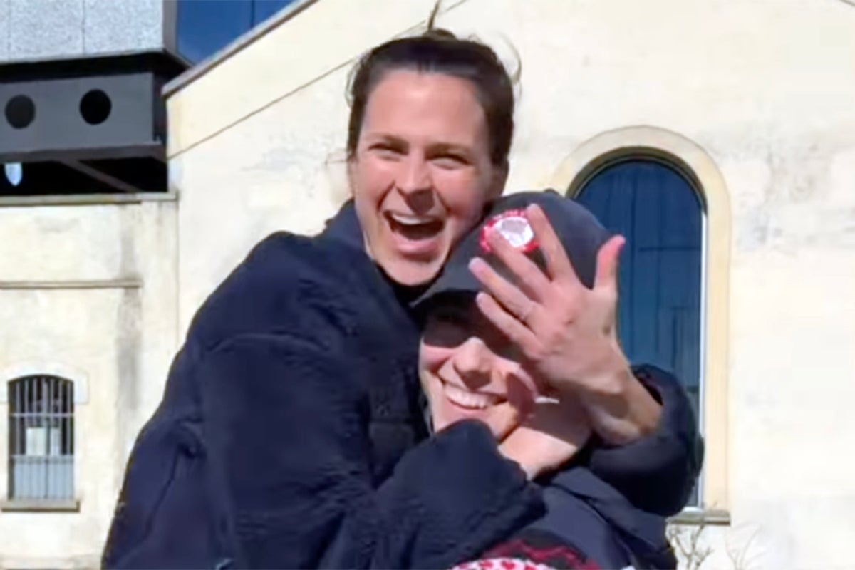 Hockey captain gets engaged to fellow Team USA star ahead of gold medal match