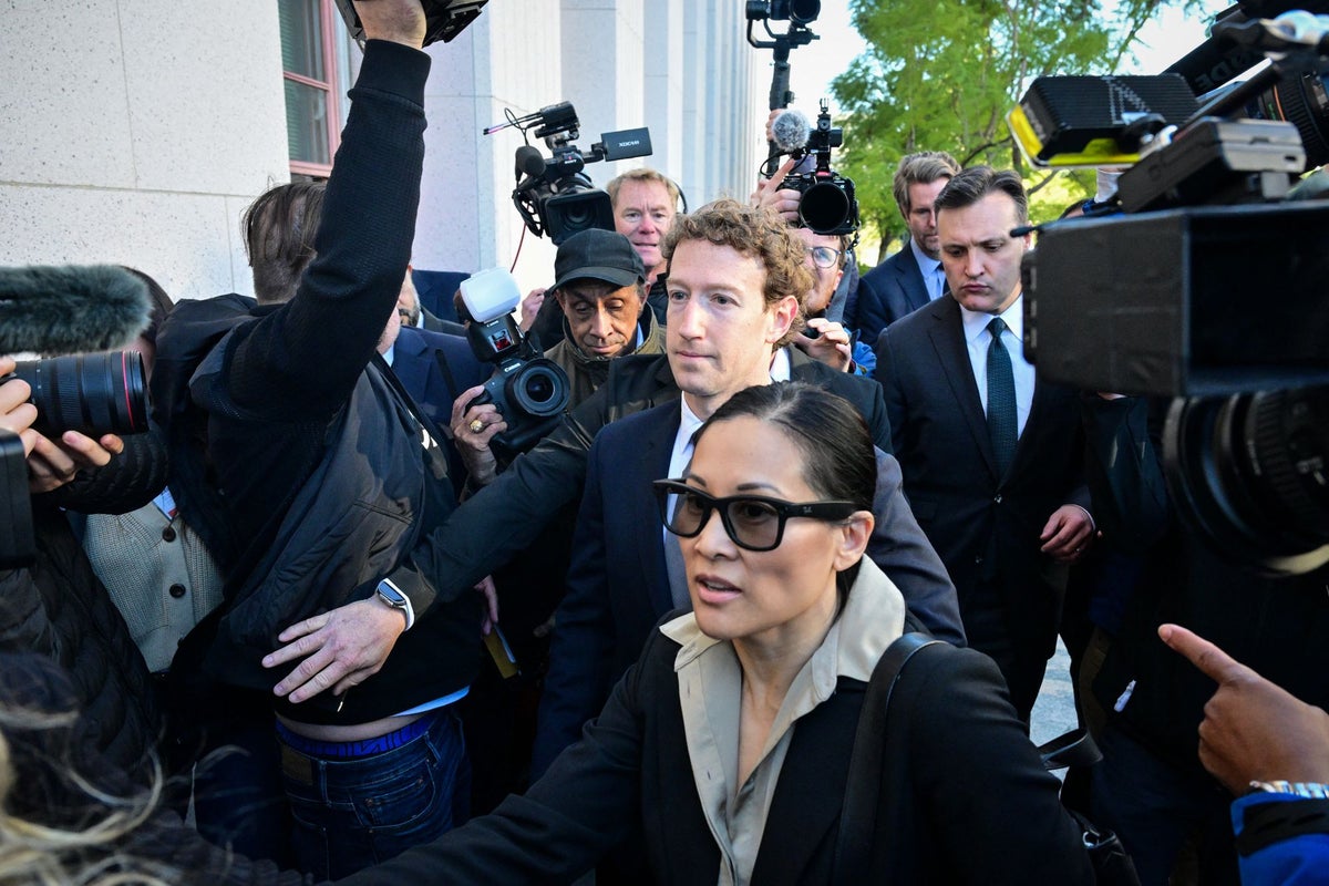 Zuckerberg takes stand in social media trial as jury hears that he’s trained on how to avoid being ‘fake, robotic and corporate’ – UK Times Zuckerberg takes stand in social media trial as jury hears that he’s trained on how to avoid being ‘fake, robotic and corporate’ – UK Times