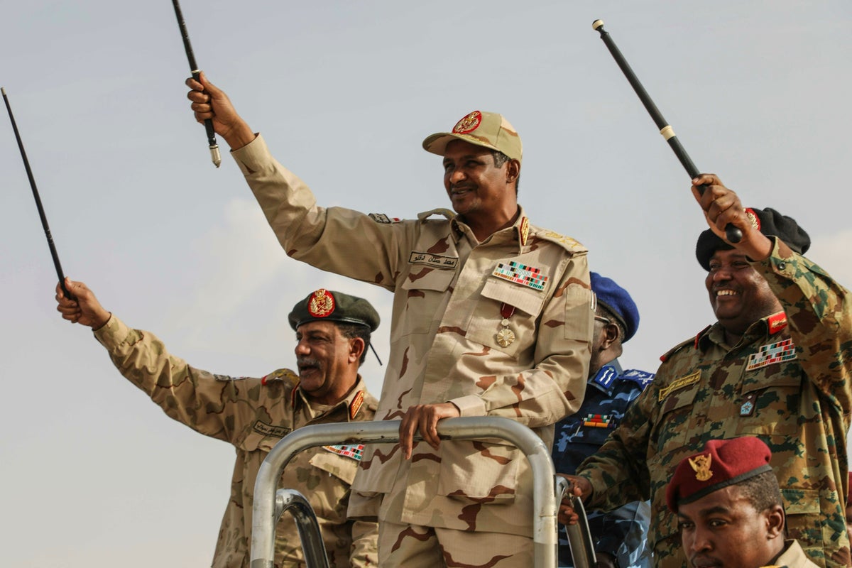 Deadly attacks by Sudanese paramilitary forces on a Darfur town displace over 3,000, group says