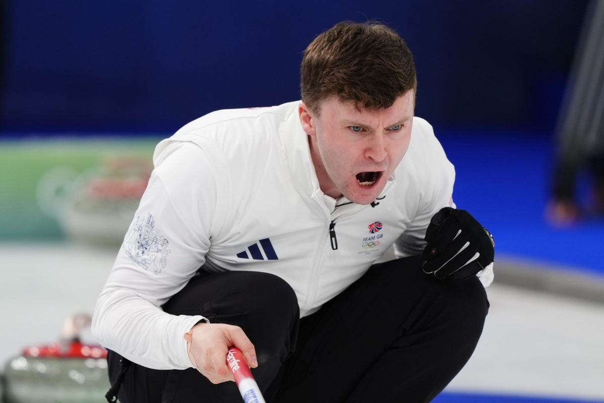 Team GB curlers move step closer to Olympic medal