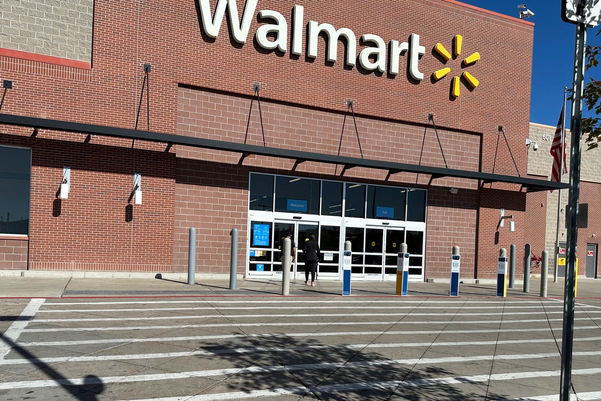 Walmart delivers another quarter of impressive sales but offers a muted outlook