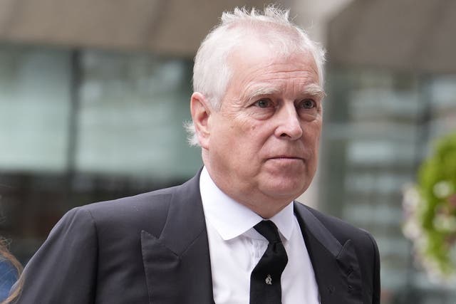 <p>Andrew Mountbatten-Windsor fue arrestado por la policía británica tras nuevas revelaciones sobre su vínculo con Jeffrey Epstein</p>