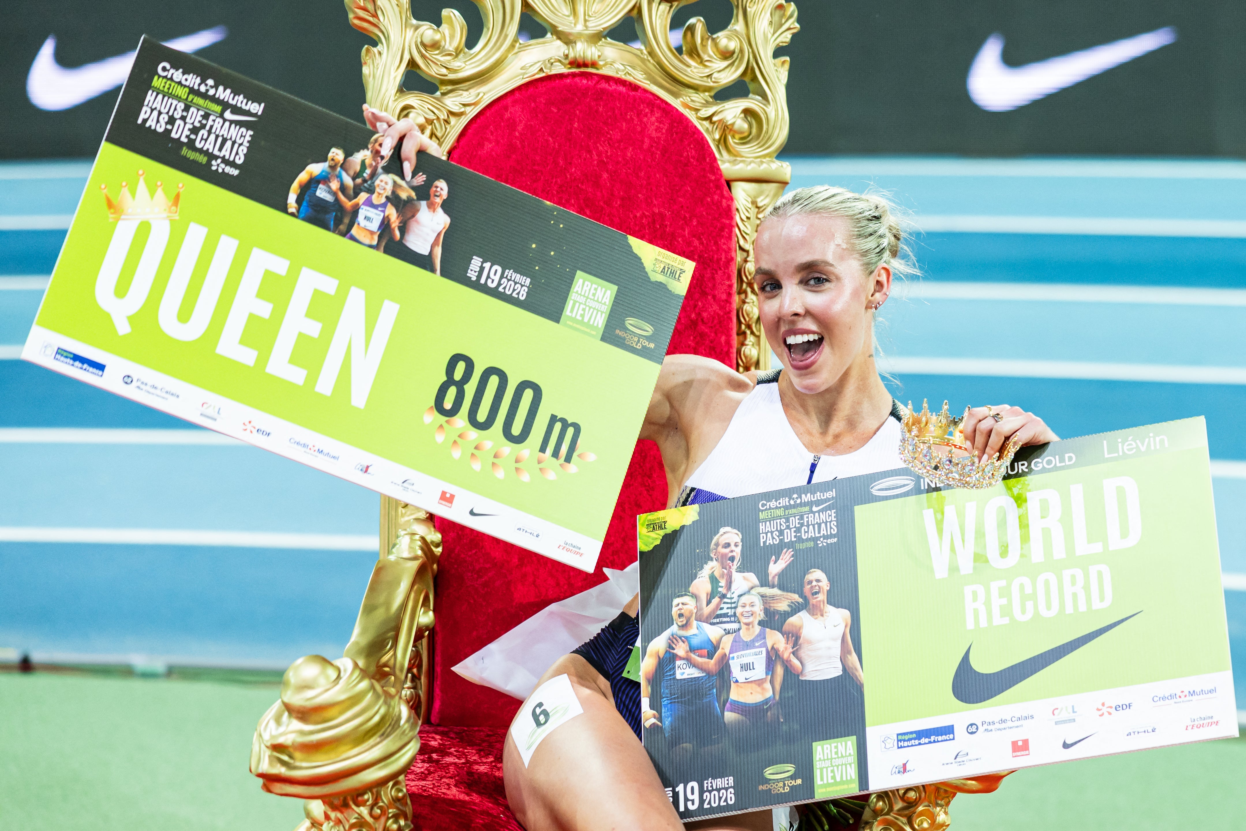 <p>Britain's Keely Hodgkinson celebrates after breaking the world record in the 800m women final</p>