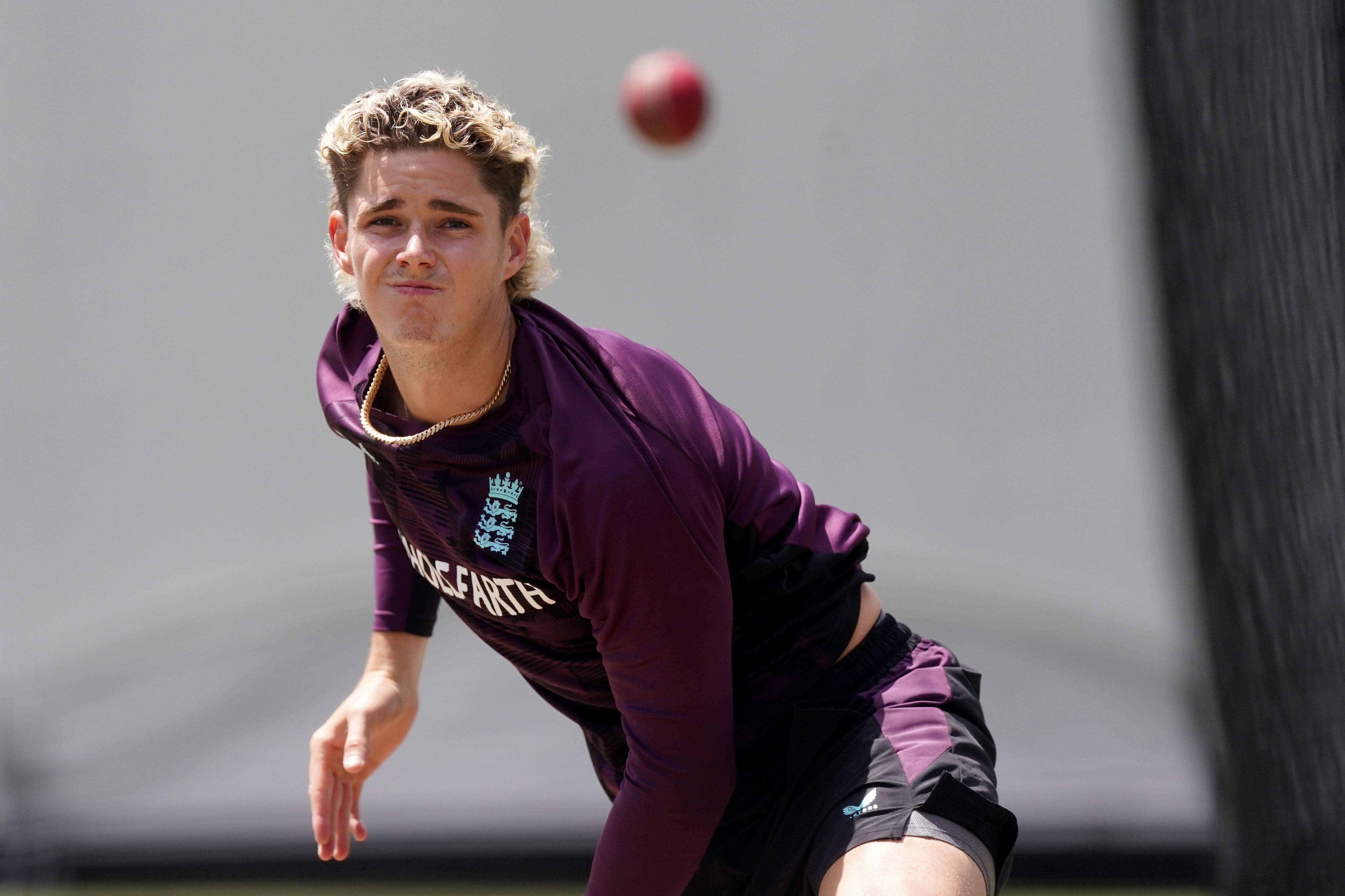 Bethell has been unable to bowl recently because of a cut to the ring finger on his left hand (Robbie Stephenson/PA)