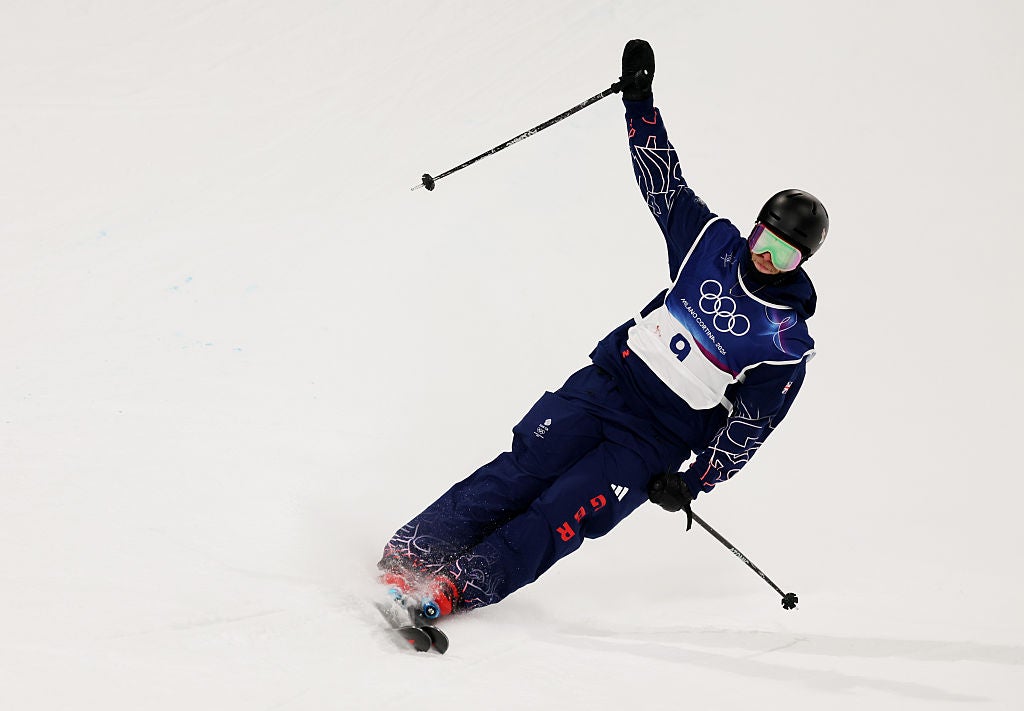 <p>Gus Kenworthy went into the lead on his second run</p>