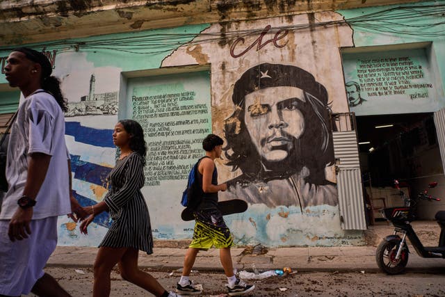 CUBA-SANIDAD-CERCO ENERGÉTICO
