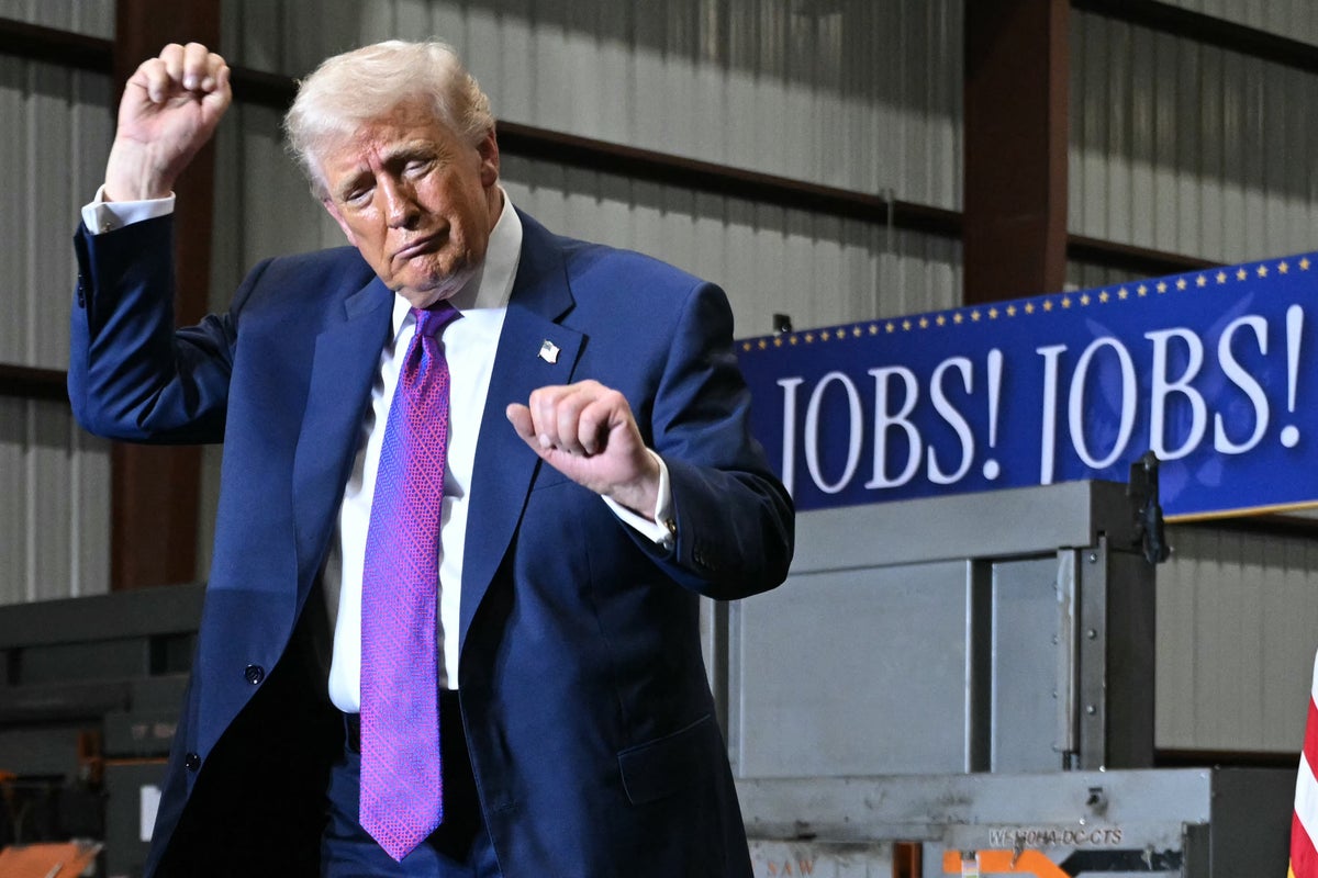 Trump toys with awarding himself the Congressional Medal of Honor over Middle East visit: “I was so brave’