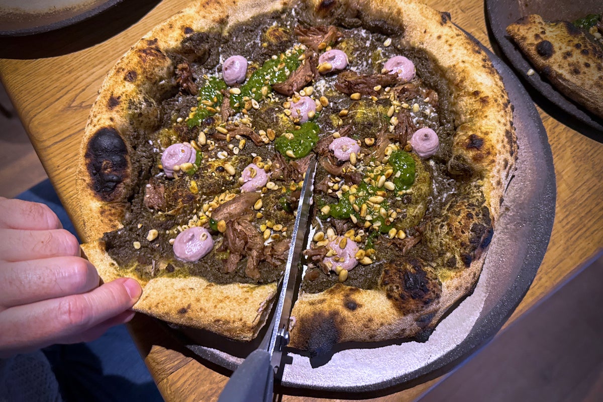 Hungary eatery recreates ancient Roman pizza – without tomatoes or mozzarella – UK Times