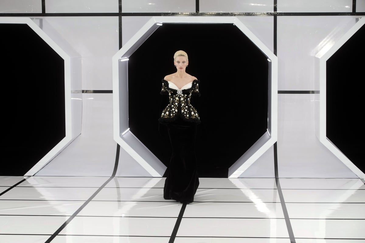 Richard Quinn signals the hourglass as key silhouette for autumn/winter 2026