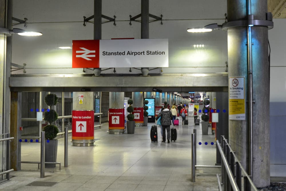 Tectles New contactless Greater Anglia train tickets will make it easier to get ...