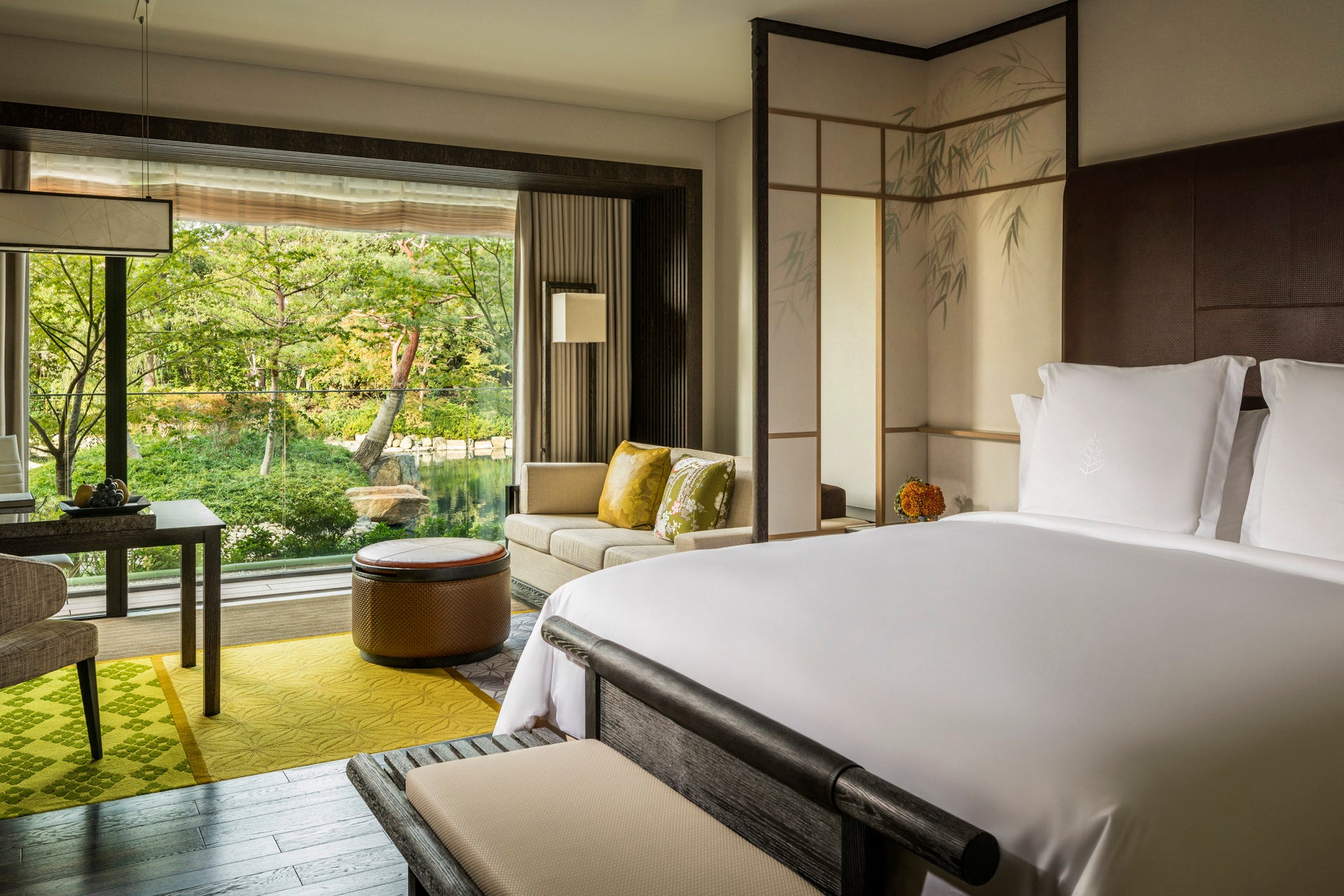 Bedrooms look out onto lush greenery (Four Seasons)