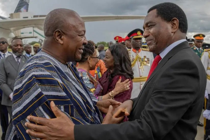 Ghana’s president John Dramani Mahama visits Zambian leader Hakainde Hichilema in a Fugu