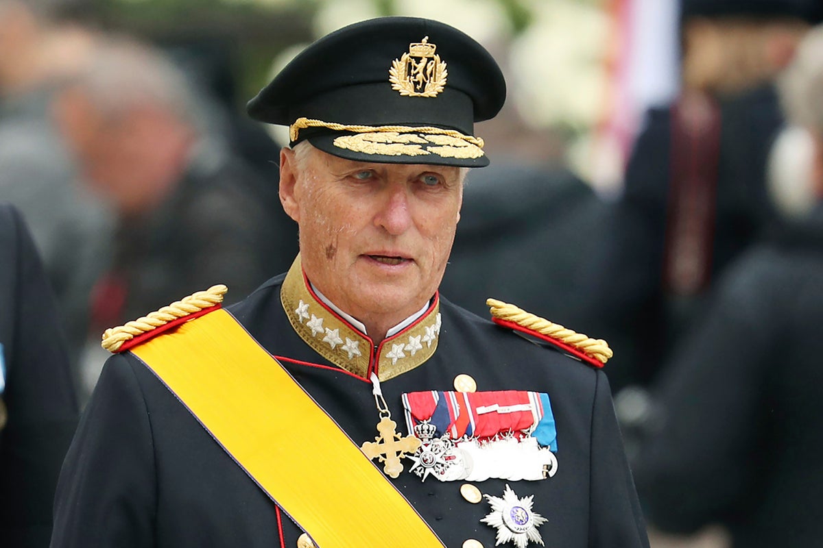 Norways King Harald admitted to a hospital on the Spanish island of Tenerife