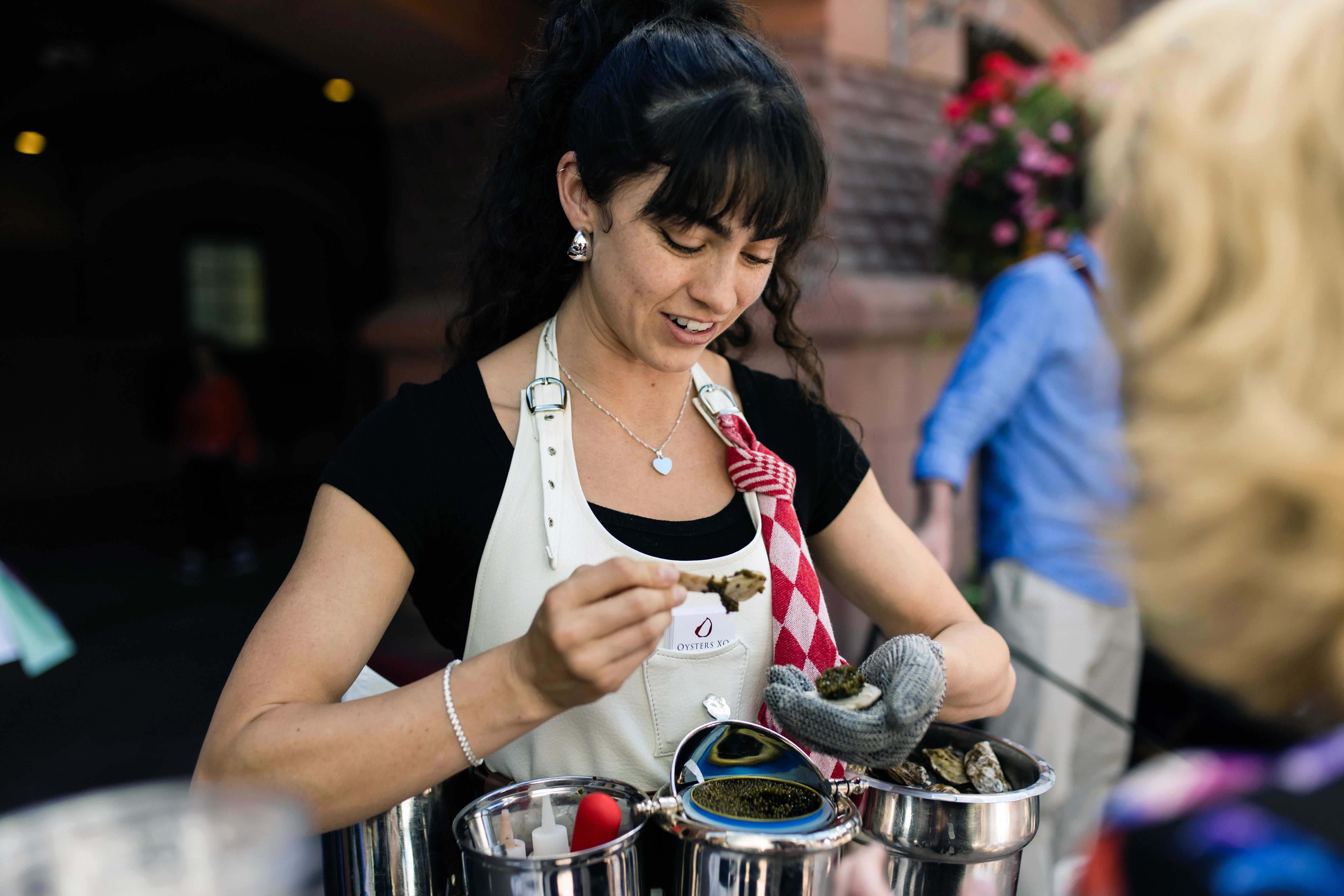 Eating well can help the body heal faster and fight infection, nutritionists say