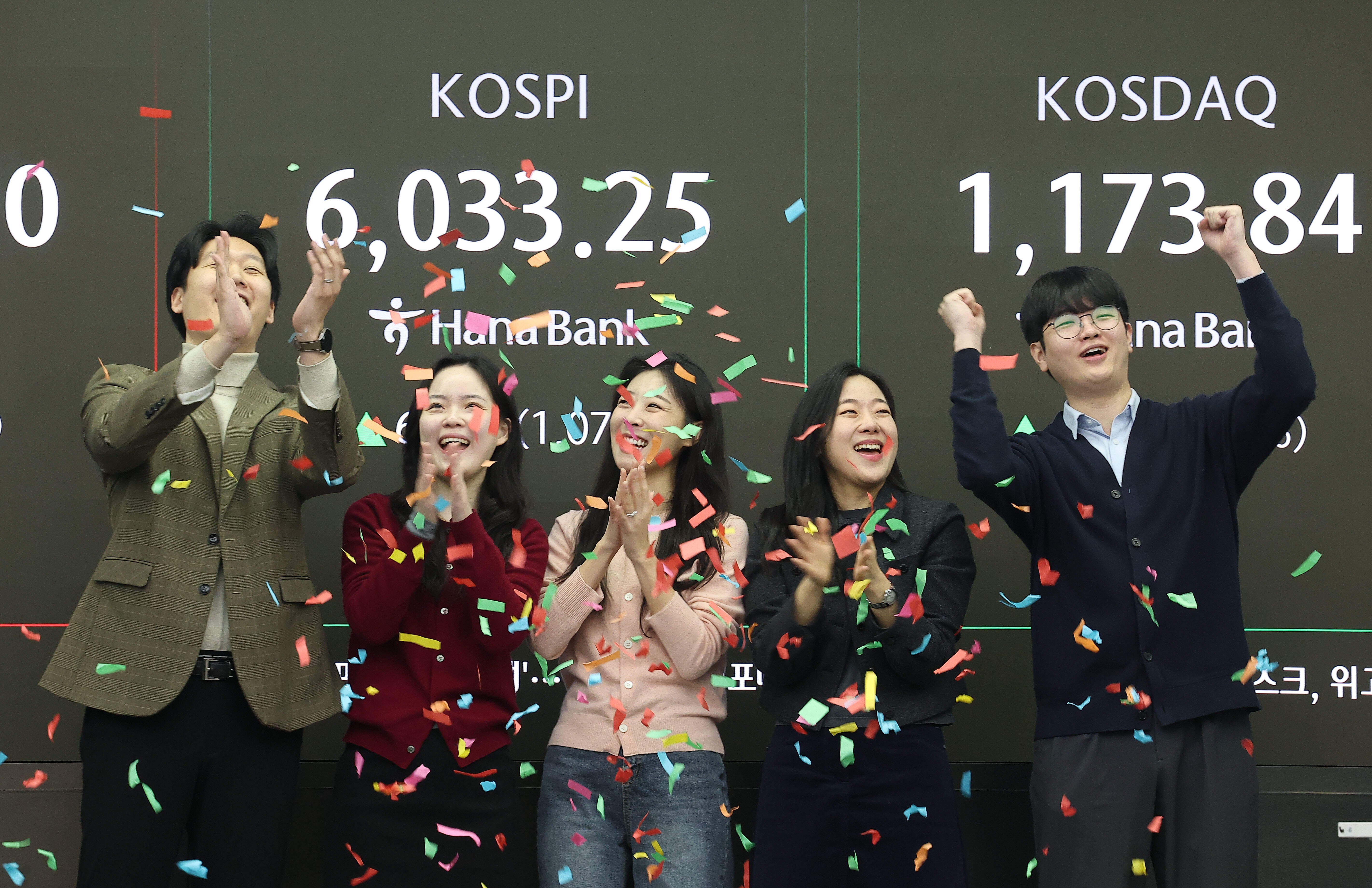 Asian stocks gain after optimism about AI sends Wall Street higher ...