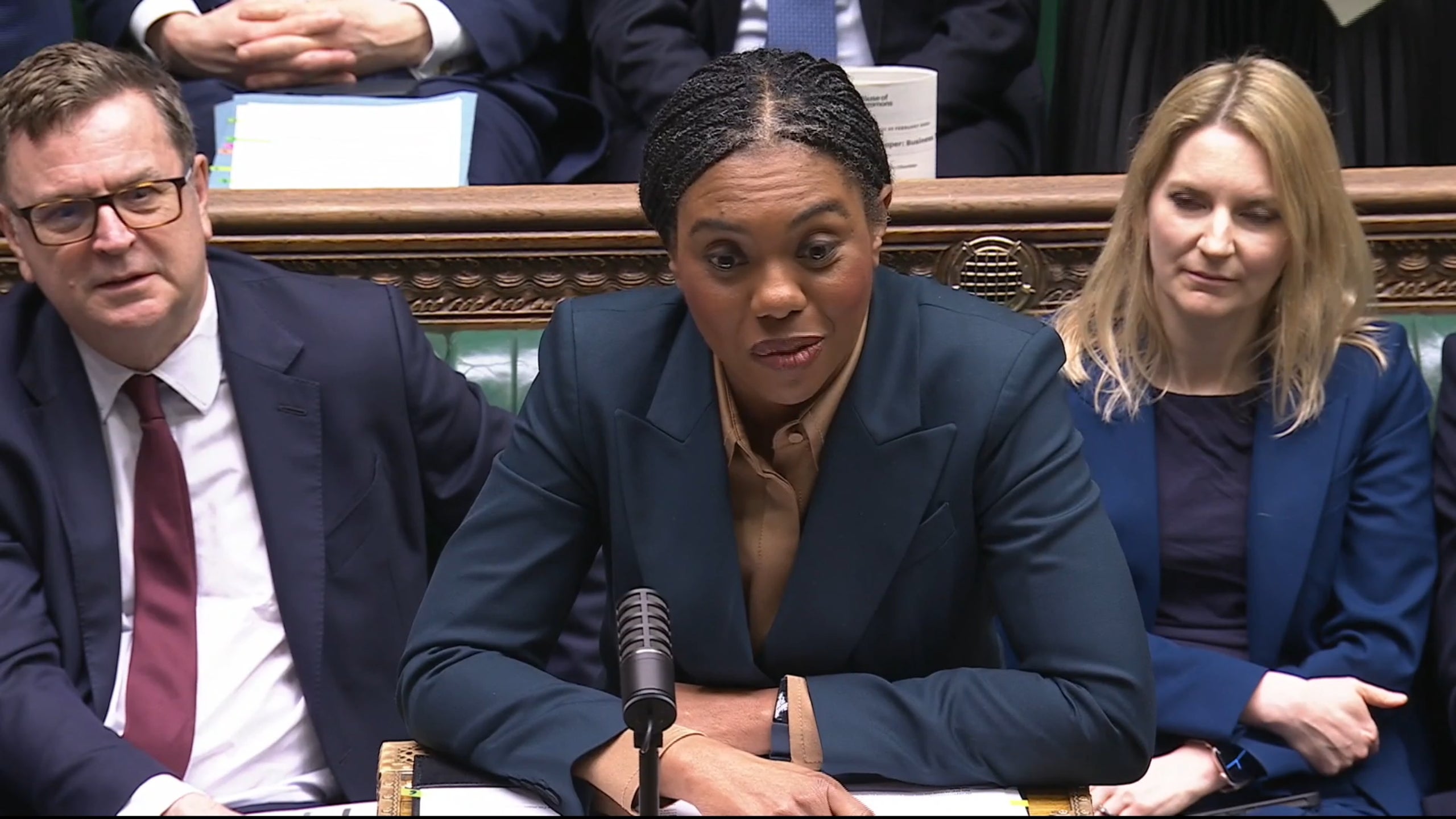 Kemi Badenoch pressured Starmer to cut loan interest rates