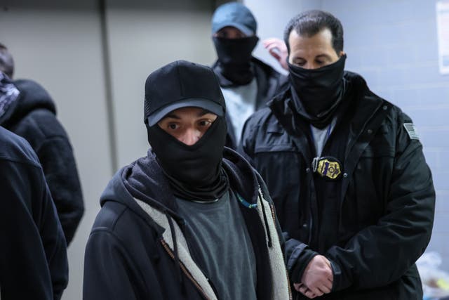 <p>Funcionarios de ICE presentaron un documento que demostraría que un inmigrante que buscaba su liberación había sido condenado por posesión de marihuana, cuando tenía 4 años</p>