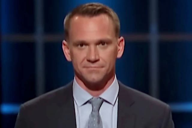 <p>Robert Edwards fue detenido tras ser acusado de recibir material que muestra abusos sexuales a menores </p>