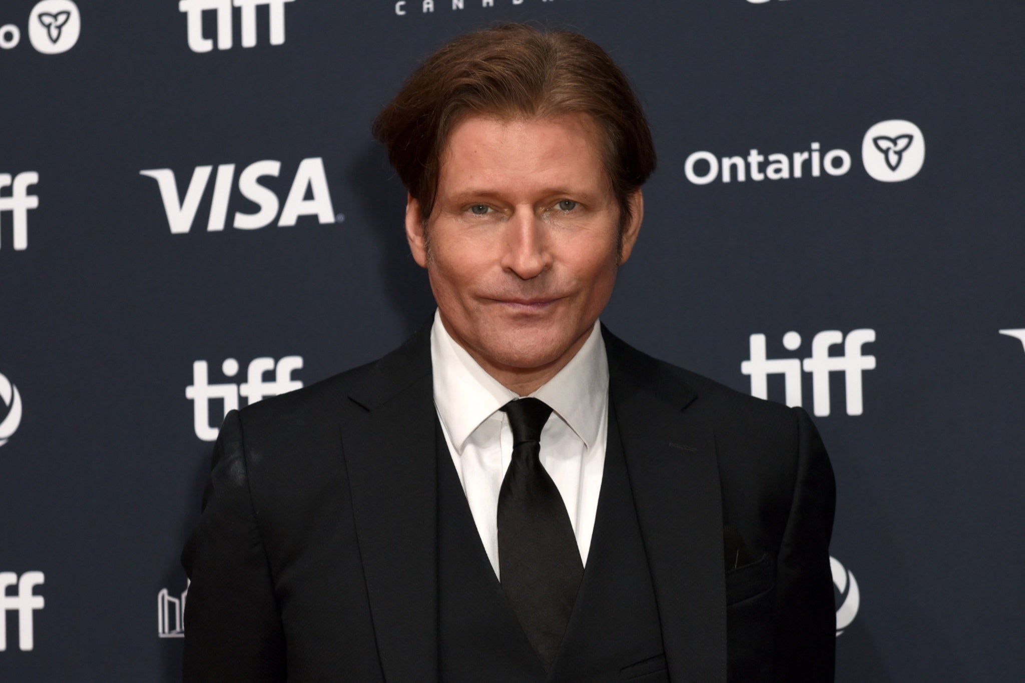 Actor Crispin Glover has been accused of battery and assault in a new lawsuit