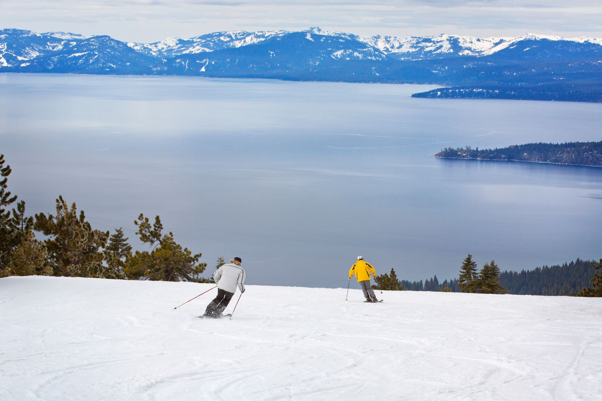 Lake Tahoe combines beach and skiing in spring break season