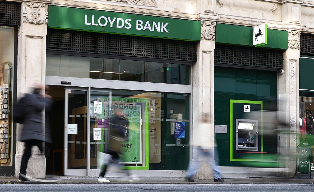A new 200 bank switch offer has launched  as popular rival offer comes to an end