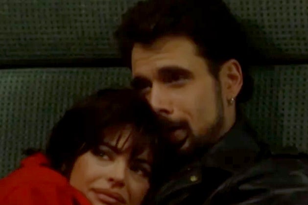 Лиза Ринна и Роберт Келкер-Келли играли любовные интересы в «Днях нашей жизни» в 1990-х годах.