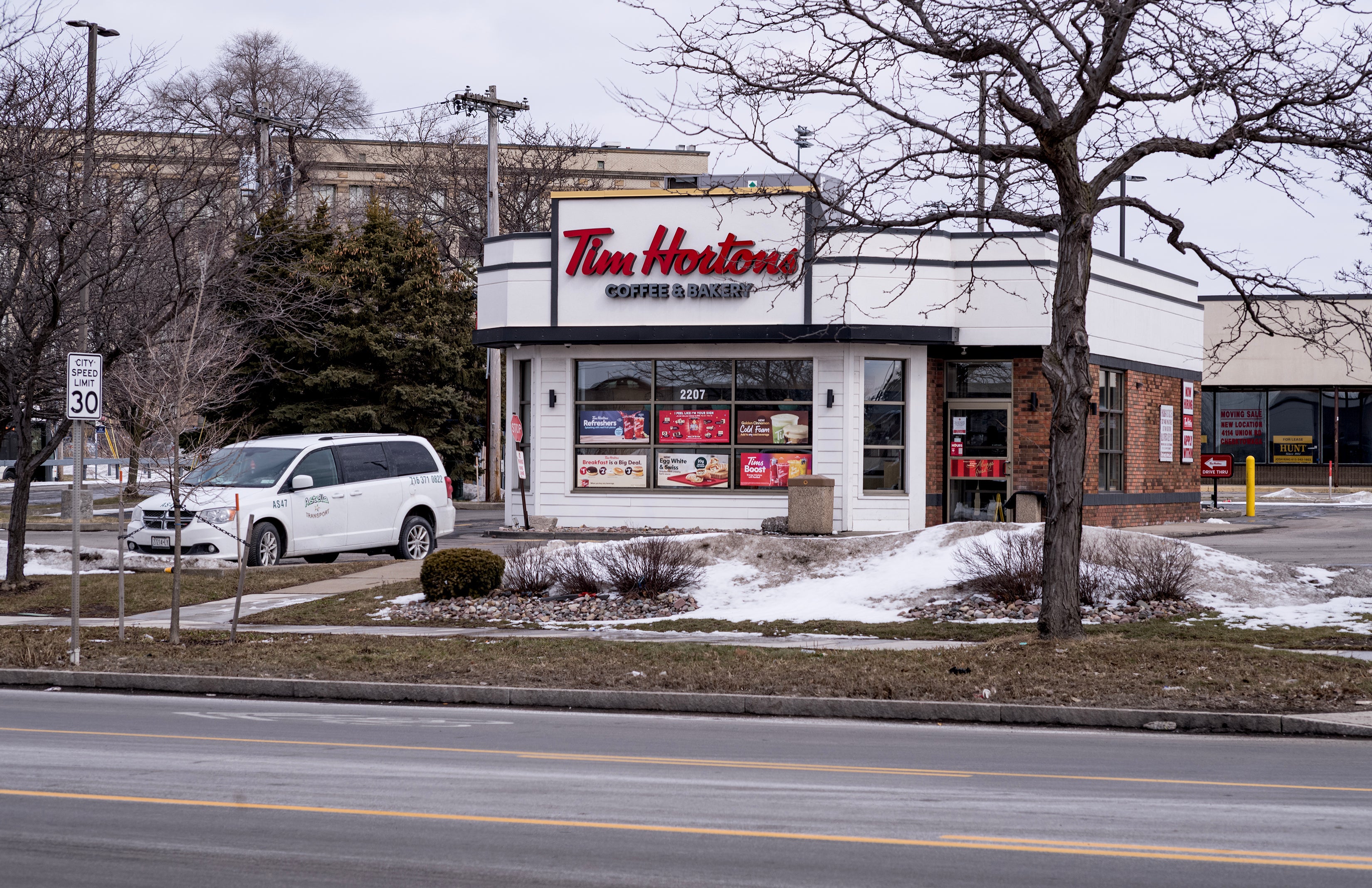 On February 19, after determining that Shah Alam was not deportable, Border Patrol officers dropped him off at a closed Tim Horton’s coffee shop on Niagara Street
