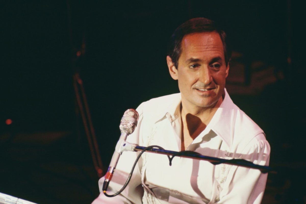 Neil Sedaka, legendary ‘(Is This the Way to) Amarillo’ songwriter, dies aged 86 – UK Times Neil Sedaka, legendary ‘(Is This the Way to) Amarillo’ songwriter, dies aged 86 – UK Times