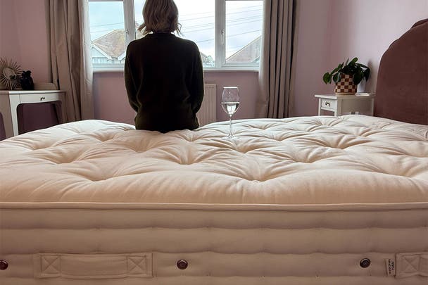 Best Mattress Hypnos Luxurious Earth 05 Review IndyBest Glass Test 06