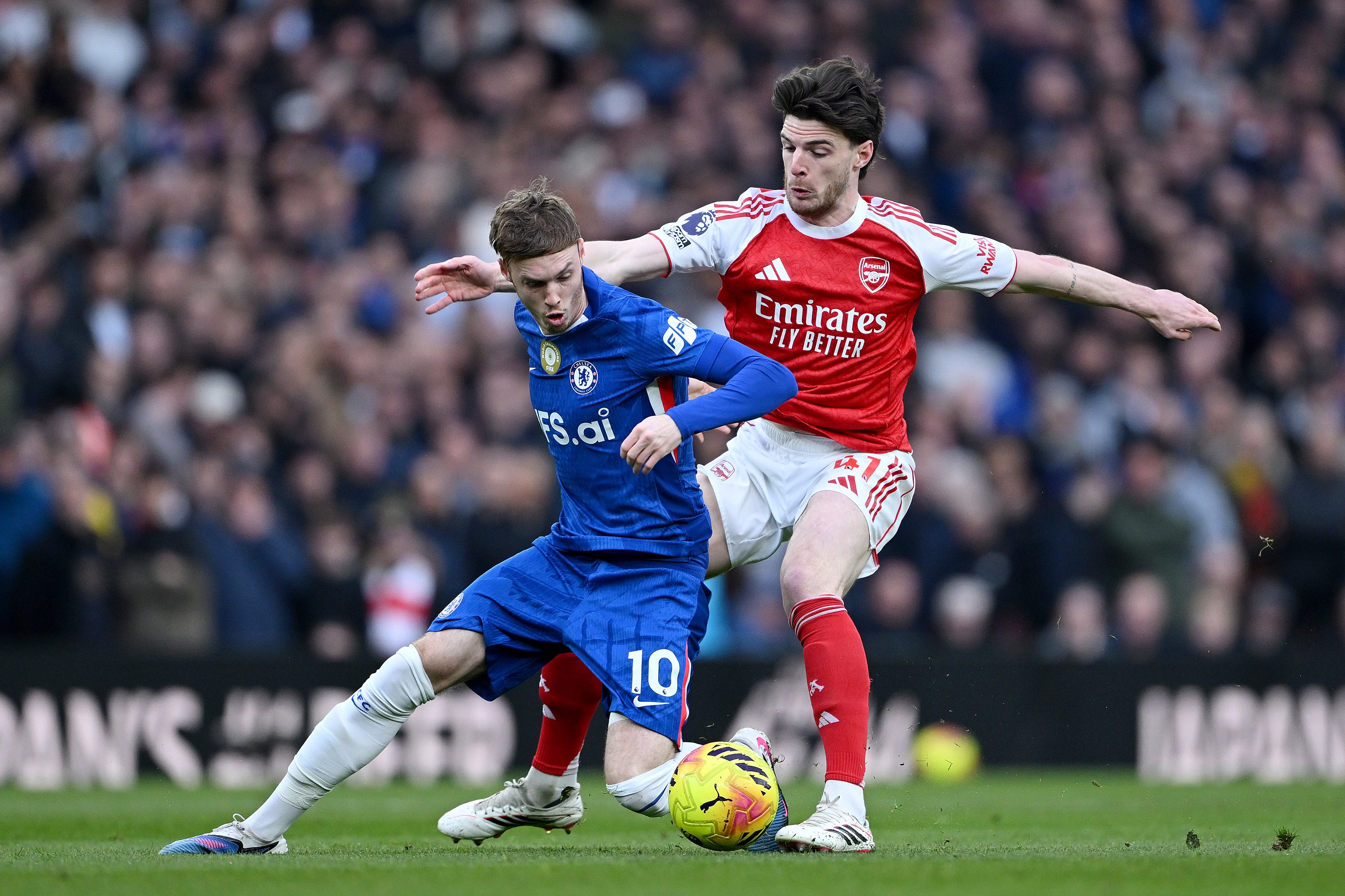 Espera-se que Cole Palmer esteja apto para enfrentar o Aston Villa depois de sofrer uma pancada contra o Arsenal