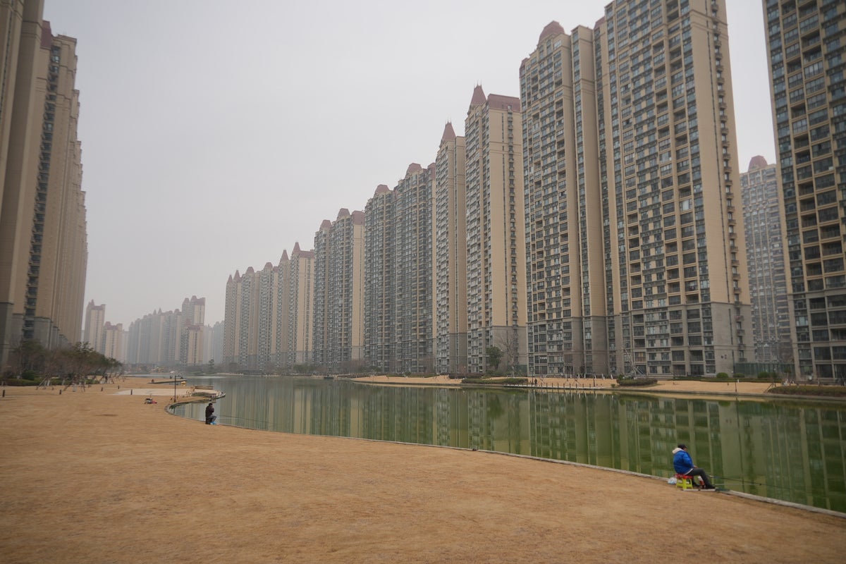 Photos show Chinas low-cost lifestyle in vast, semiabandoned housing complexes